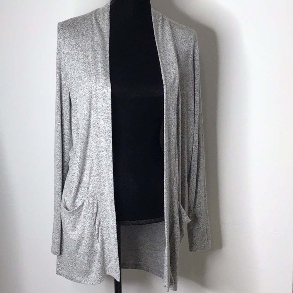 J. Crew heathered gray open cardigan with pockets. Size Small. FA19